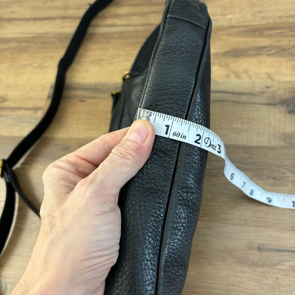 Fossil Elise Crossbody Bag Black Pebbled Leather Slim 3 Zipper Adjustable - Picture 13 of 13